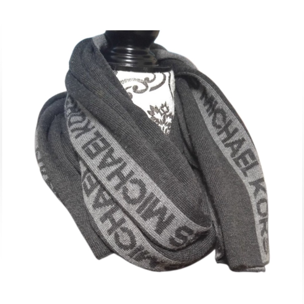MICHAEL KORS SCARF